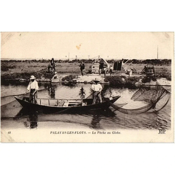 PALAVAS-LES-FLOTS. - La Pêche au Globe Postcard - Picture 1 of 2
